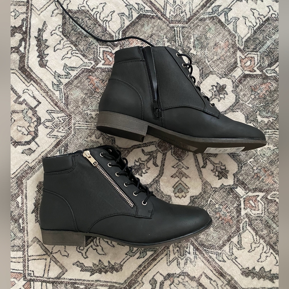 NWOT Heeled Lace-Up Ankle Boots